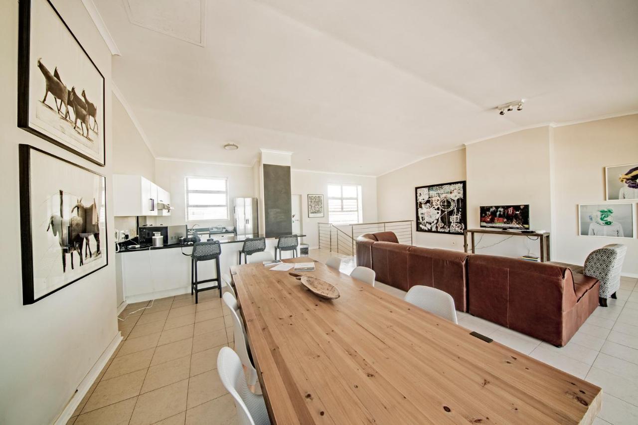 Surferscorner Self Catering Apartments Muizenberg Zewnętrze zdjęcie