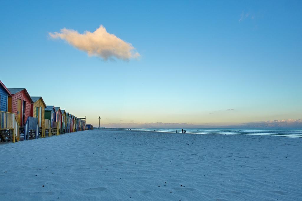 Surferscorner Self Catering Apartments Muizenberg Zewnętrze zdjęcie