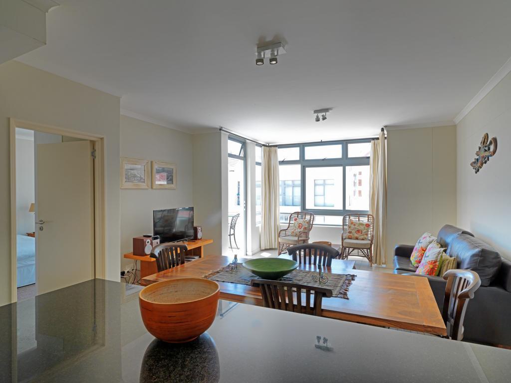 Surferscorner Self Catering Apartments Muizenberg Zewnętrze zdjęcie