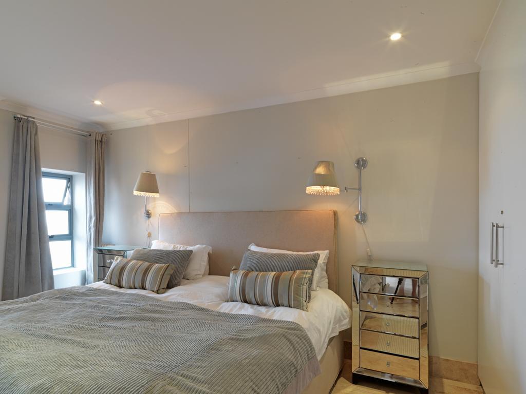 Surferscorner Self Catering Apartments Muizenberg Zewnętrze zdjęcie