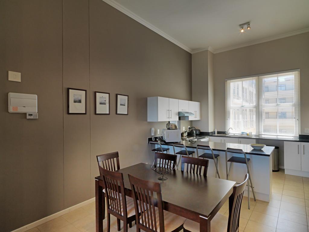 Surferscorner Self Catering Apartments Muizenberg Zewnętrze zdjęcie