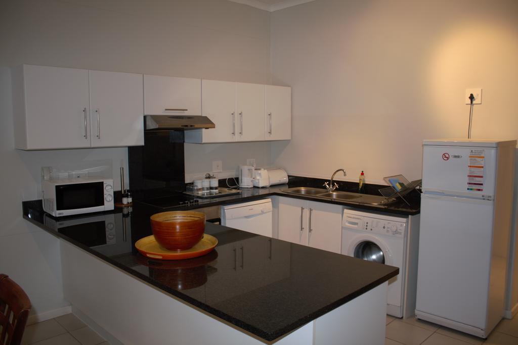 Surferscorner Self Catering Apartments Muizenberg Zewnętrze zdjęcie